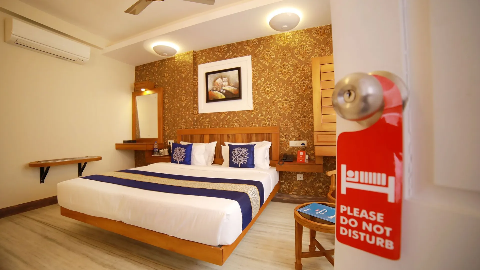 Oyo 8434 The Qasr Hotel Kochi